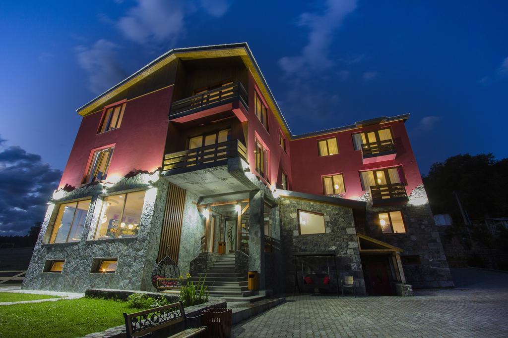 Отель Red House Бакуриани Экстерьер фото